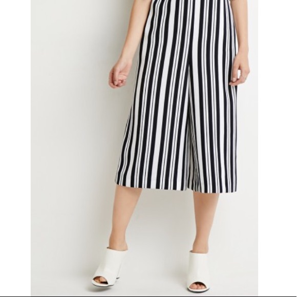 NWT Forever 21 Striped Culotte Jumpsuit - Picture 4 of 6